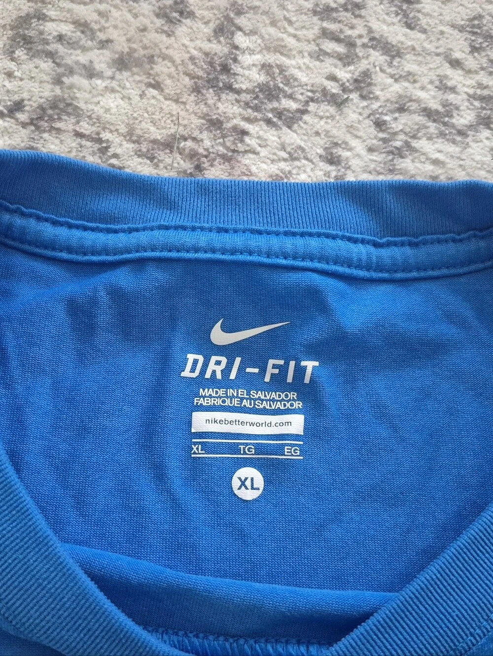 Nike boys xl dri fit yellow swoosh excellent condition